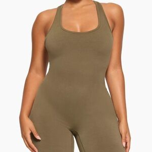 Med- SKIMS Olive Green Sleeveless Jumpsuit